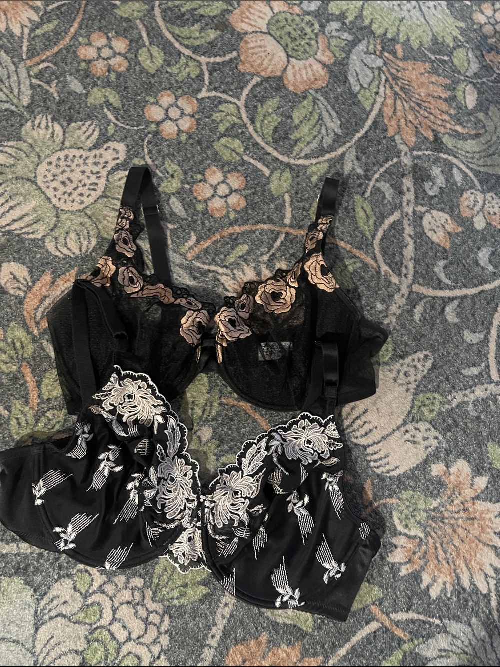 Wacoal Black Underwire Bra with Beige and White Floral Embroidery